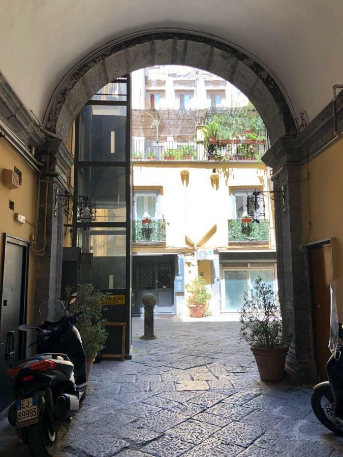 Home In Love: Balconcino Spaccanapoli Exteriör bild